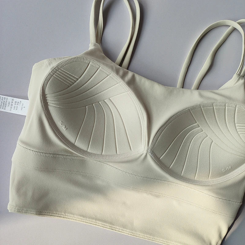 Integrated sports bra with suspender